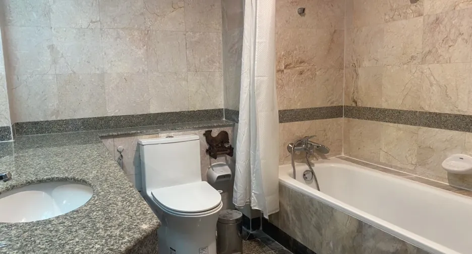 Wohnung zur Miete mit 2 Zimmer in Watthana, Bangkok