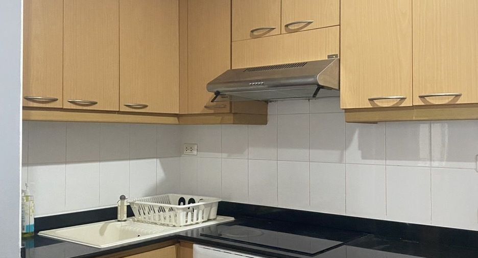 Wohnung zur Miete mit 2 Zimmer in Watthana, Bangkok