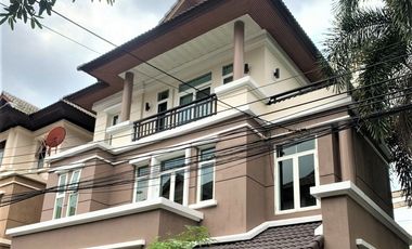 ให้เช่า 4 ห้องนอน บ้านเดี่ยว ใน วังทองหลาง, กรุงเทพฯ