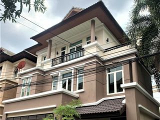 出租 4 卧室 独立屋 在 Wang Thong Lang, 曼谷