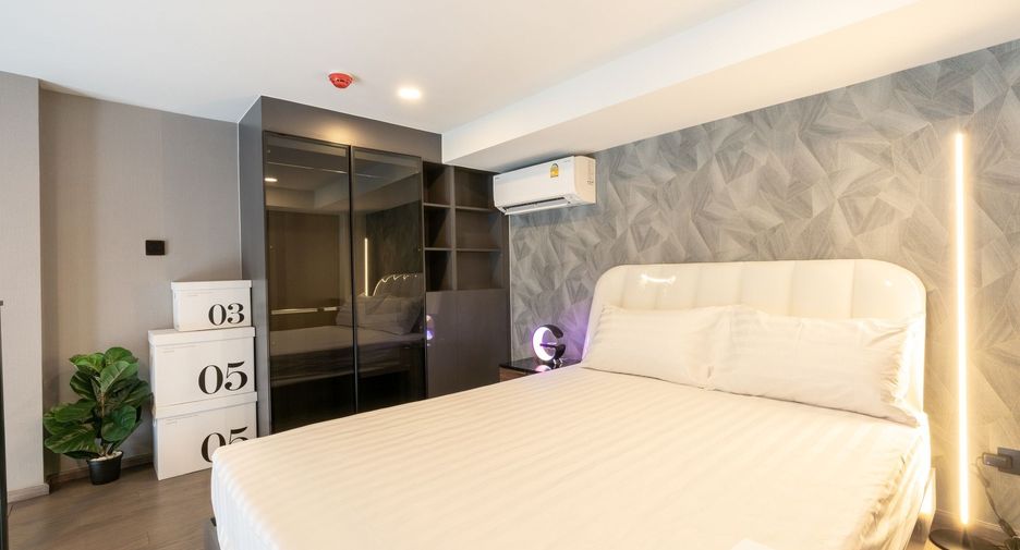 For rent 1 bed condo in Bang Rak, Bangkok