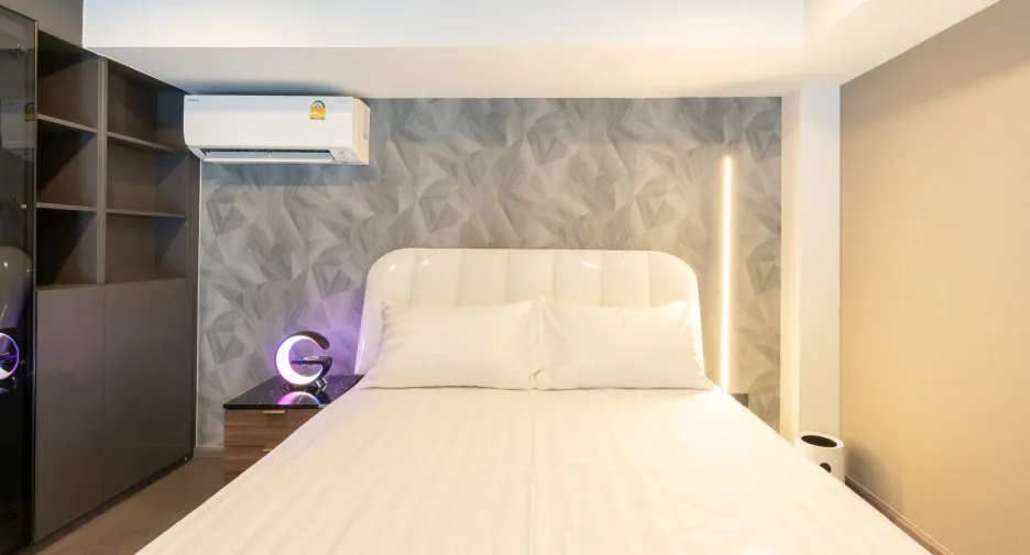 For rent 1 bed condo in Bang Rak, Bangkok