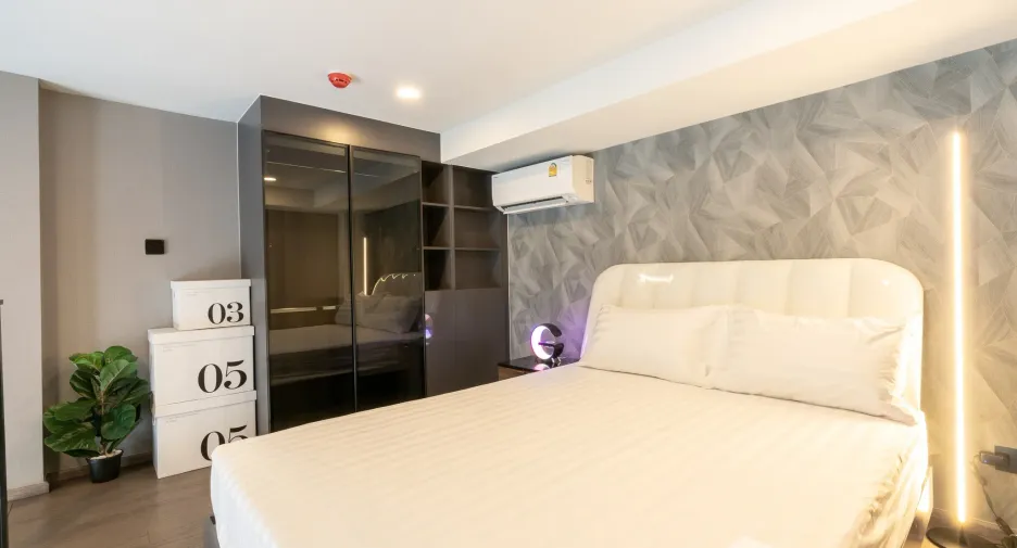 For rent 1 bed condo in Bang Rak, Bangkok