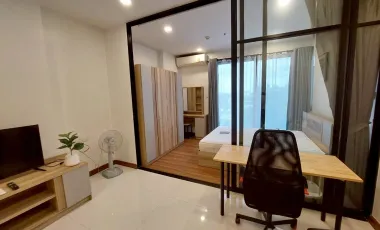 Condo en alquiler de 1 habitaciones en Khlong San, Bangkok