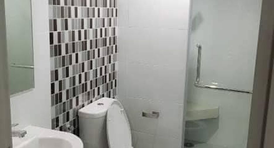 For rent 1 bed condo in Mueang Samut Prakan, Samut Prakan