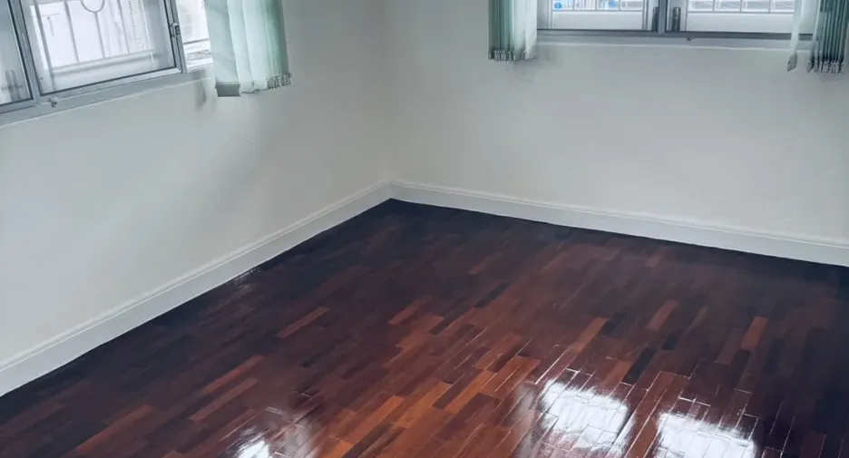 Haus zur Miete mit 3 Zimmer in Lat Krabang, Bangkok