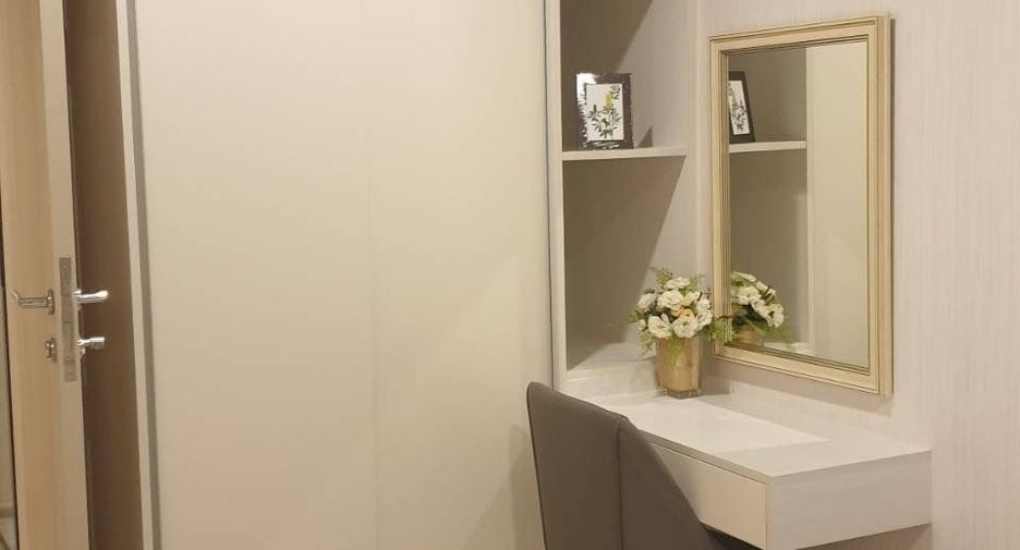 For rent 2 bedrooms condo in Pathum Wan, Bangkok