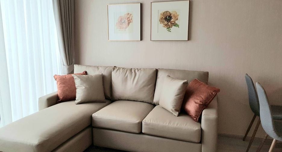 For rent 2 bedrooms condo in Pathum Wan, Bangkok