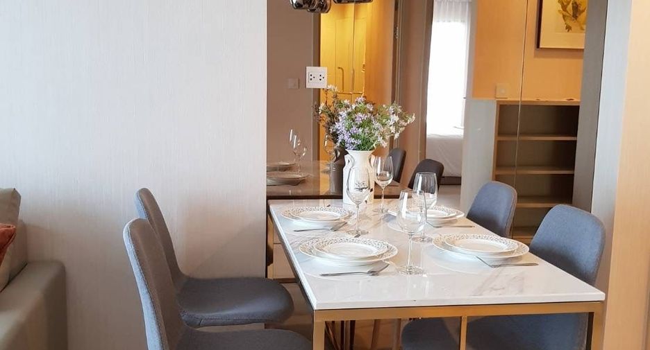 For rent 2 bedrooms condo in Pathum Wan, Bangkok