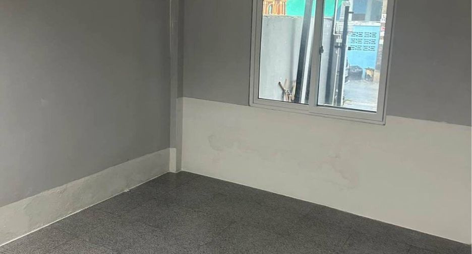 For rent 3 bedrooms house in Prawet, Bangkok
