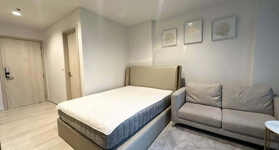 For rent studio condo in Pathum Wan, Bangkok