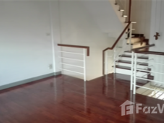 For rent 4 bedrooms townhouse in Bang Sue, Bangkok