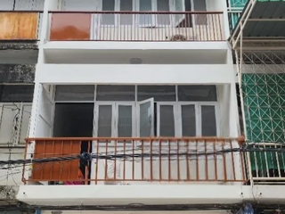 ให้เช่า 3 ห้องนอน ทาวน์เฮ้าส์ ใน ยานนาวา, กรุงเทพฯ