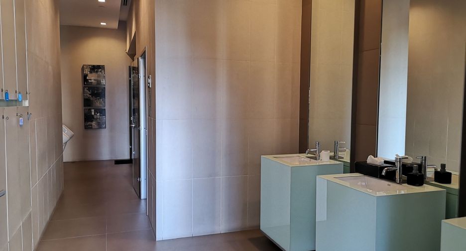 Condo en alquiler de 1 habitaciones en Khlong Toei, Bangkok