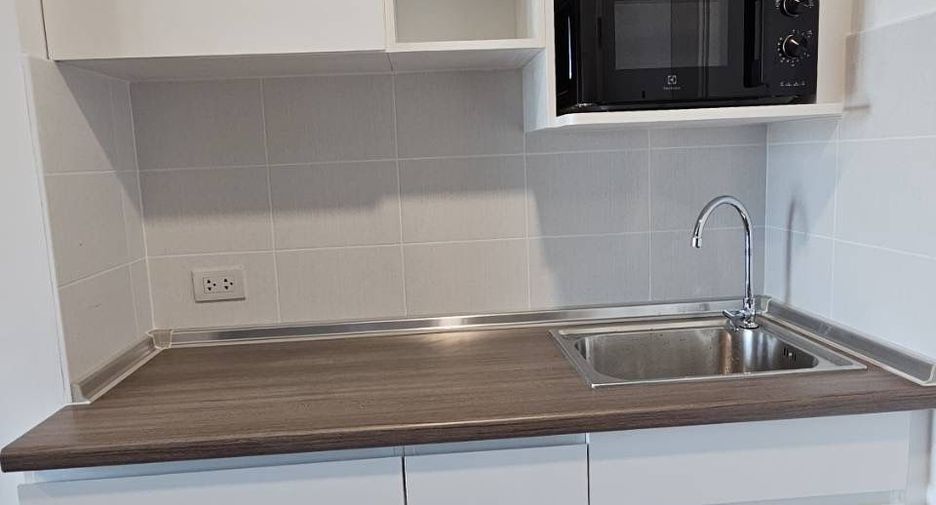 For rent 1 bed condo in Yan Nawa, Bangkok