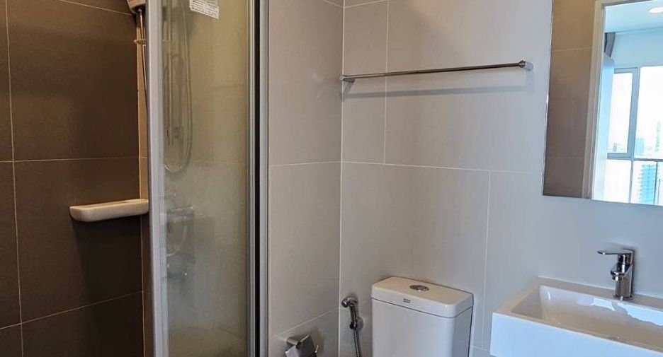For rent 1 bed condo in Yan Nawa, Bangkok