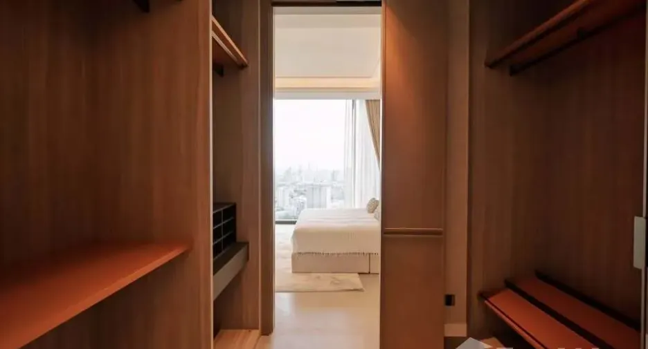 For rent 2 bedrooms condo in Sathon, Bangkok