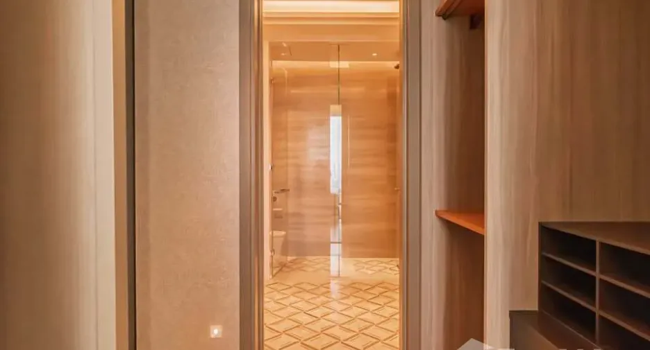 For rent 2 bedrooms condo in Sathon, Bangkok