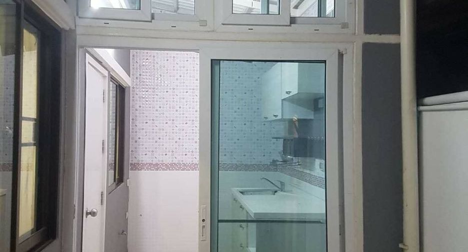 For rent 3 bedrooms house in Suan Luang, Bangkok