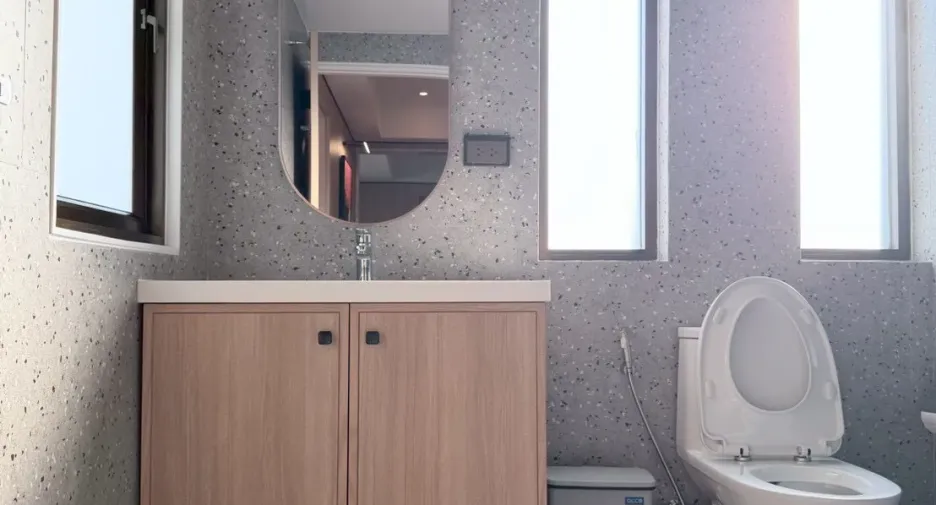 For rent 3 bedrooms condo in Watthana, Bangkok