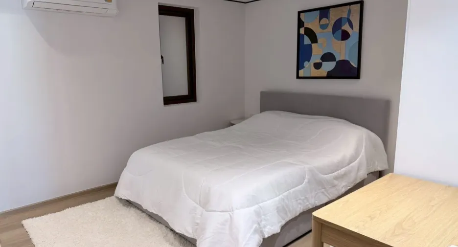 For rent 3 bedrooms condo in Watthana, Bangkok