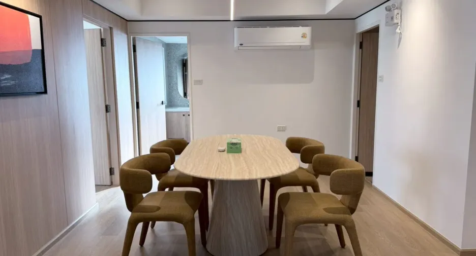 For rent 3 bedrooms condo in Watthana, Bangkok