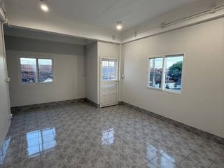 For rent 3 bedrooms townhouse in Mueang Samut Prakan, Samut Prakan