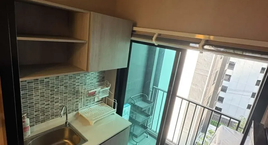 For rent 1 bed condo in Phaya Thai, Bangkok