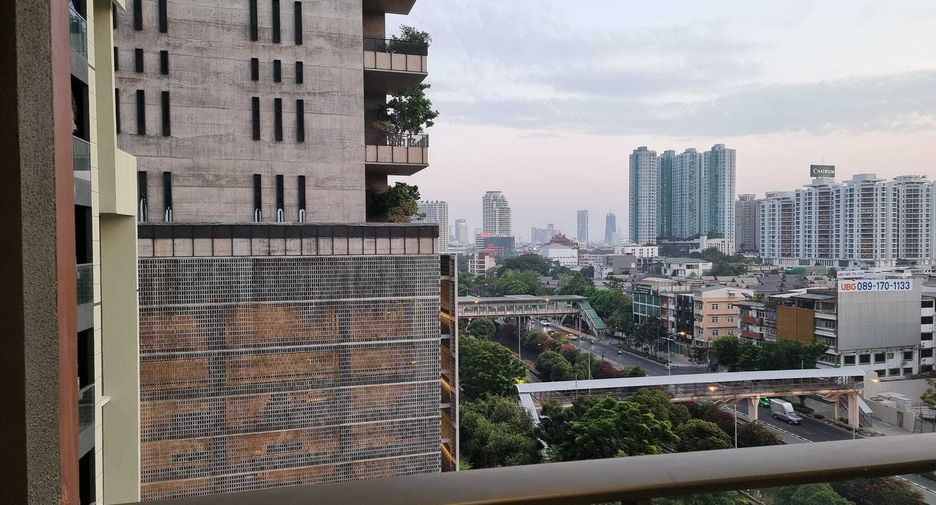 For rent 1 bed condo in Yan Nawa, Bangkok