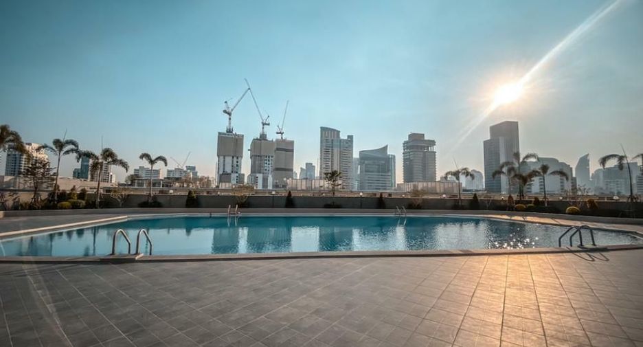For rent 2 bedrooms condo in Watthana, Bangkok