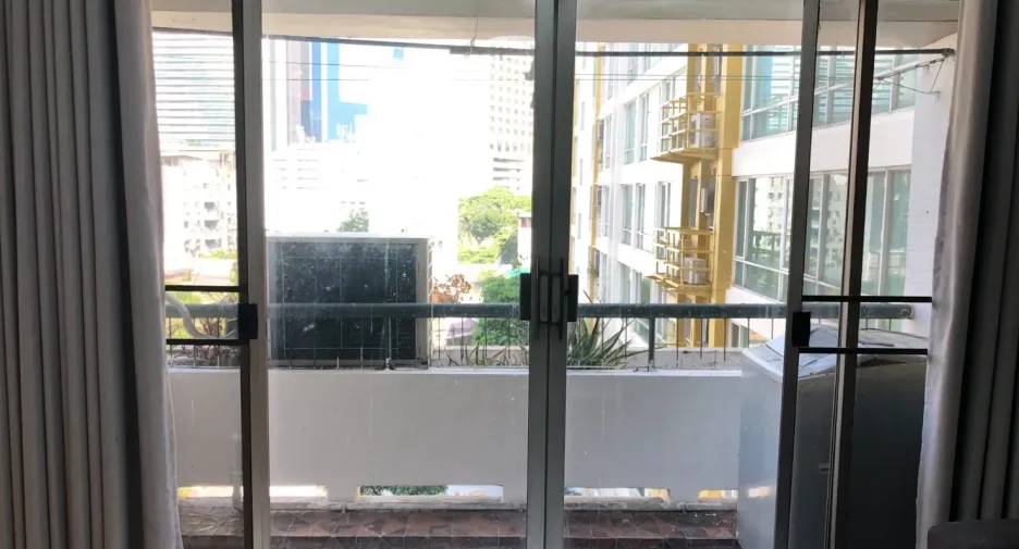 Wohnung zur Miete mit 2 Zimmer in Khlong Toei, Bangkok