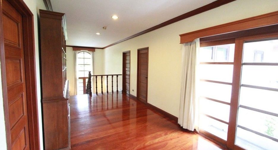 Haus zur Miete mit 4 Zimmer in Bang Phli, Samut Prakan