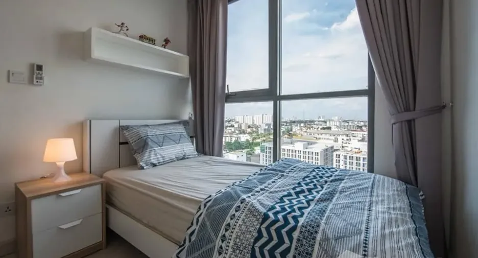 For rent 2 bedrooms condo in Phra Khanong, Bangkok