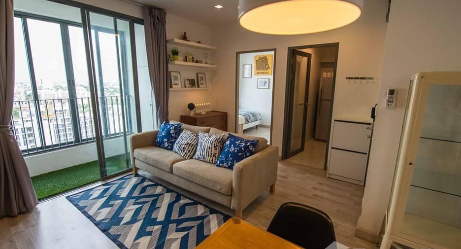 For rent 2 bedrooms condo in Phra Khanong, Bangkok