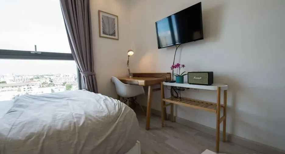 For rent 2 bedrooms condo in Phra Khanong, Bangkok