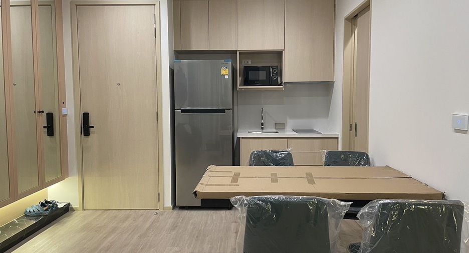 For rent 1 bed condo in Watthana, Bangkok