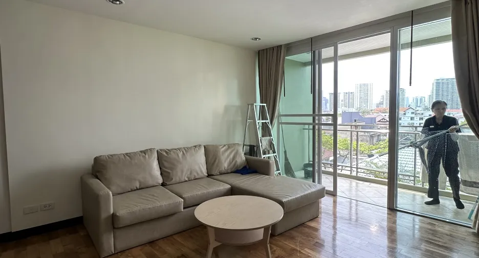 For rent 2 bedrooms condo in Watthana, Bangkok