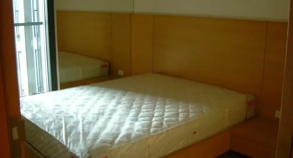 For rent 2 bedrooms condo in Sathon, Bangkok