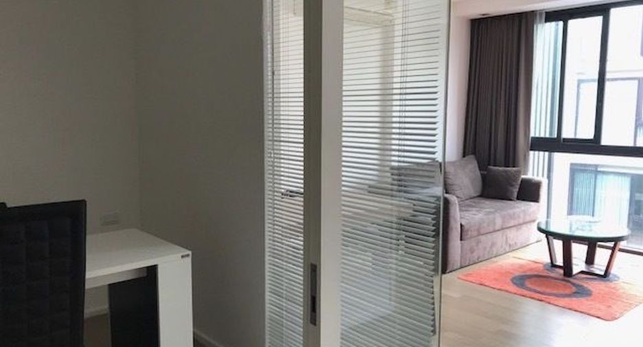 For rent 2 bedrooms condo in Bang Na, Bangkok