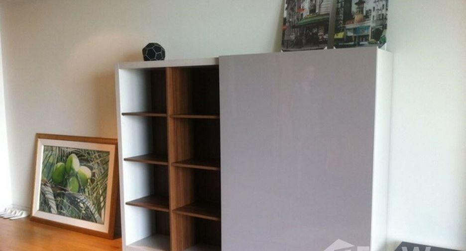 For rent 2 bedrooms condo in Sathon, Bangkok