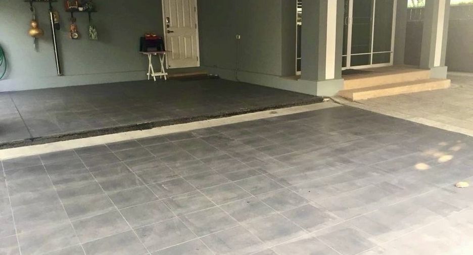 For rent 3 bedrooms house in Lat Krabang, Bangkok