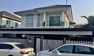 ให้เช่า 3 ห้องนอน บ้านเดี่ยว ใน ลาดกระบัง, กรุงเทพฯ