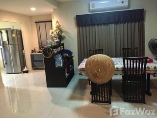 Casa en alquiler de 3 habitaciones en Lat Krabang, Bangkok