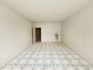 For rent 2 bedrooms townhouse in Yan Nawa, Bangkok