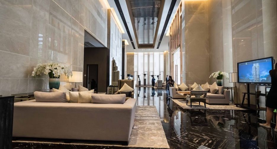 For rent 2 bedrooms condo in Watthana, Bangkok