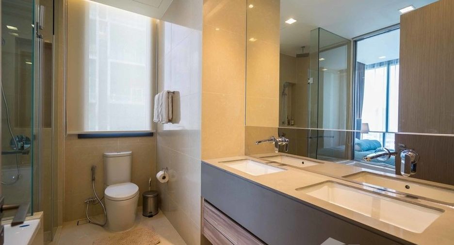 For rent 2 bedrooms condo in Watthana, Bangkok