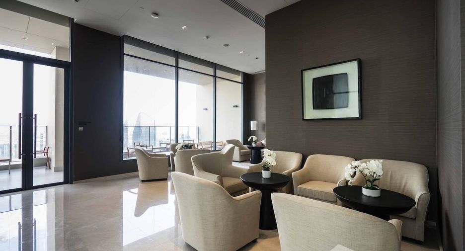 For rent 2 bedrooms condo in Watthana, Bangkok