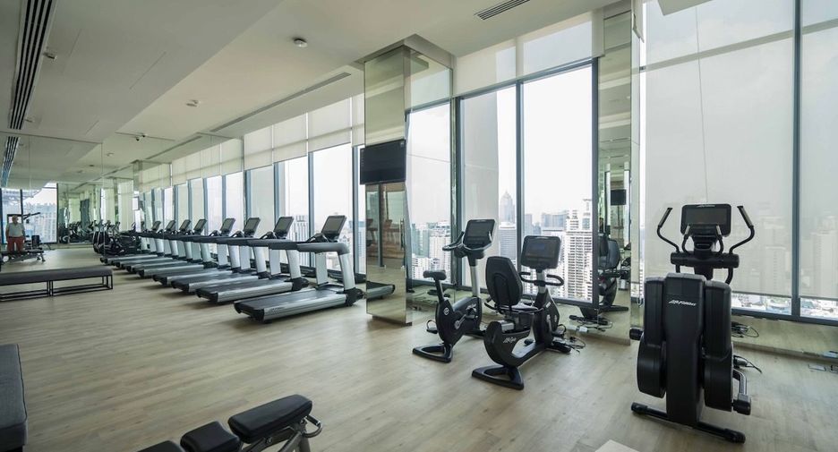 For rent 2 bedrooms condo in Watthana, Bangkok