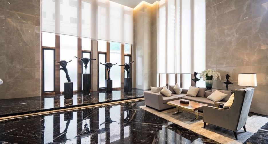 For rent 2 bedrooms condo in Watthana, Bangkok