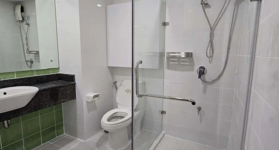 For rent studio condo in Phra Khanong, Bangkok